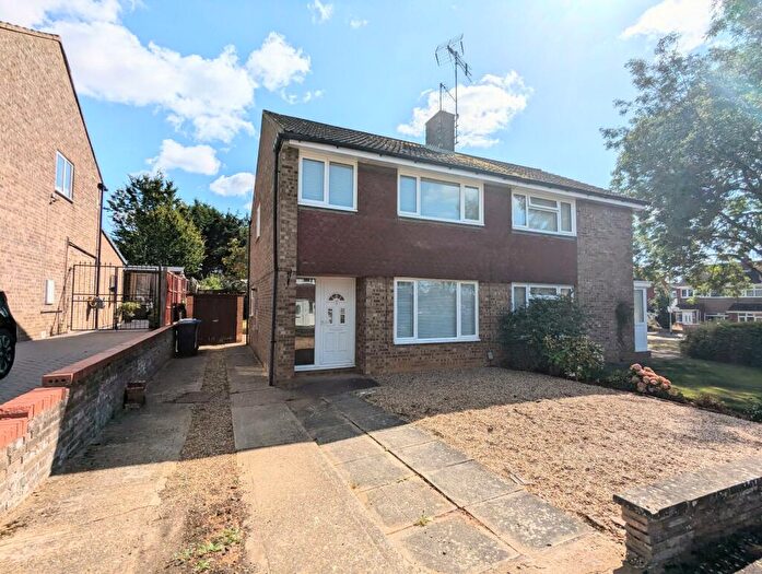 3 Bedroom Semi-Detached House To Rent In Beauly Court, Town Centre, Kettering, NN15