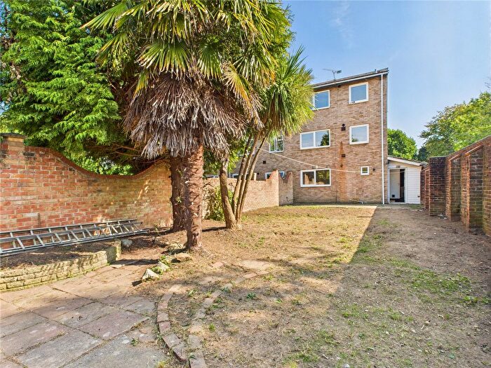 5 Bedroom End Of Terrace House To Rent In Aintree Road, Crawley, West Sussex, RH10