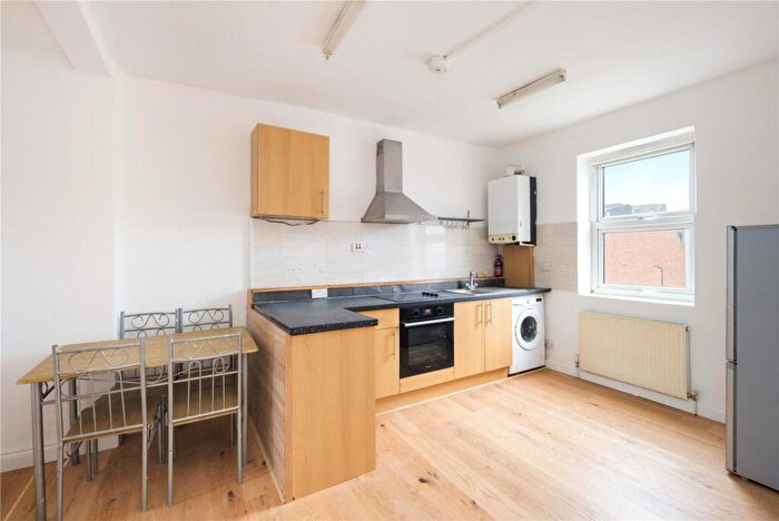 1 Bedroom Flat To Rent In Mare Street, Hackney, London, E8