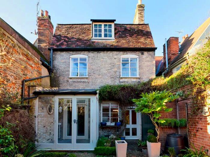 4 Bedroom Property To Rent In Whiting Street Bury St Edmunds, IP33