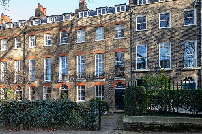 2 Bedroom Flat For Sale In Camberwell Grove, Camberwell, SE5