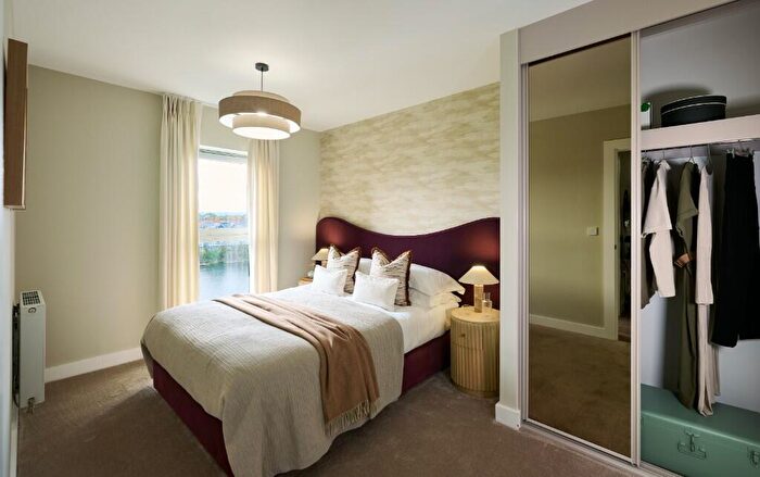 2 Bedroom Apartment For Sale In Green Park Village & Bankside Gardens, Flagstaff Road, Reading, RG2