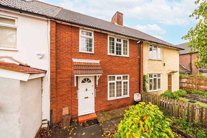 3 Bedroom House For Sale In Stillingfleet Road, Barnes, SW13