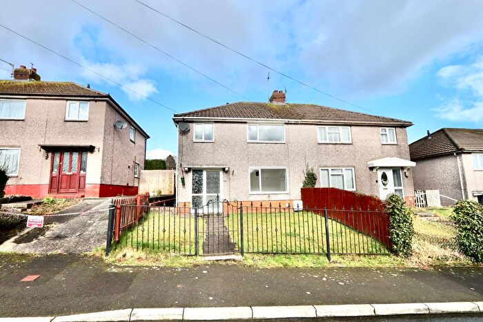 3 Bedroom Semi-Detached House To Rent In Lewis Lewis Avenue, Blackwood, NP12