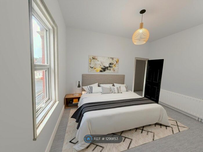 2 Bedroom Maisonette To Rent In Beech Terrace, Blackpool, FY3