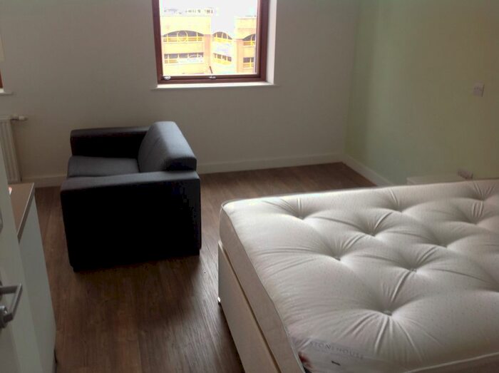 Studio To Rent In Moorfields, Liverpool, L2
