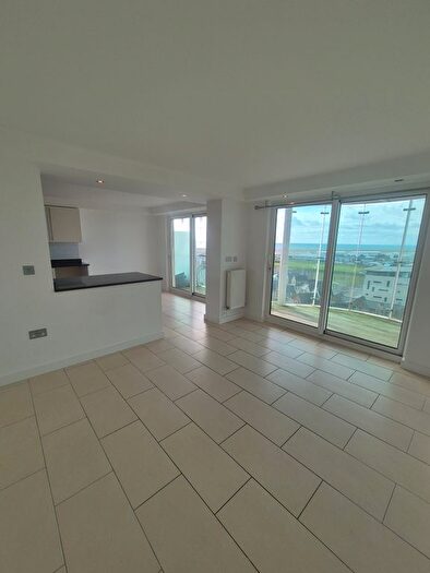 2 Bedroom Flat To Rent In Ayton Drive, Portland, DT5