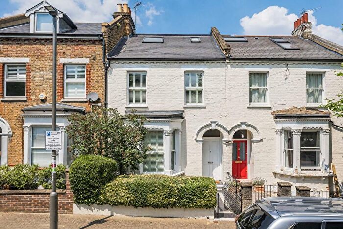 4 Bedroom Property To Rent In Lebanon Gardens, London, SW18