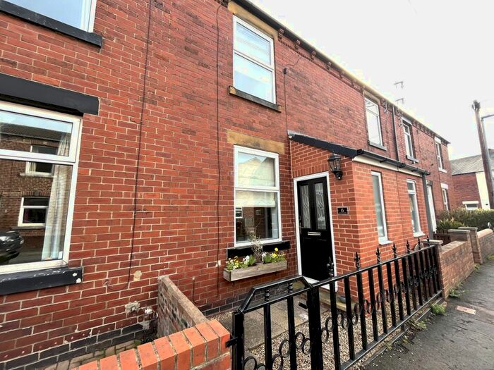 2 Bedroom Property To Rent In Carlton Street, Horbury, Wakefield, WF4