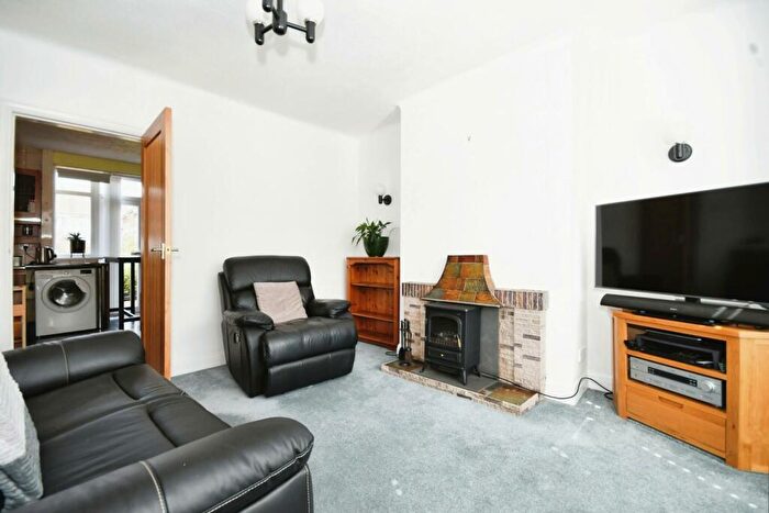 2 Bedroom Semi-Detached House For Sale In Brookbank Avenue, Brockwell, Chesterfield, S40