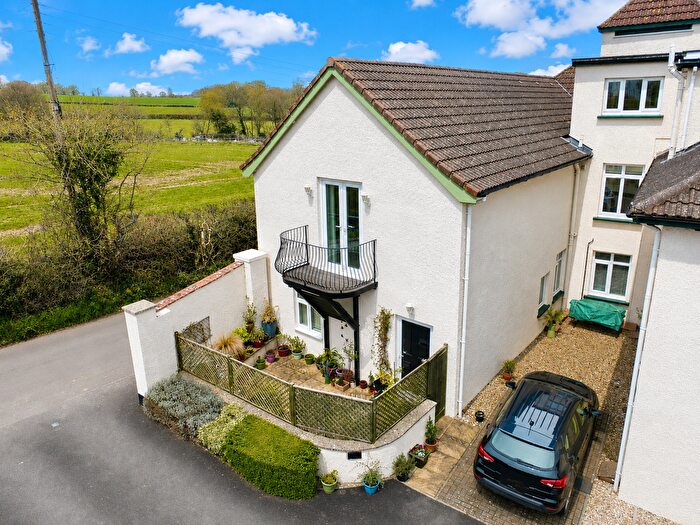 2 Bedroom Flat For Sale In Woodbury, Exeter, EX5