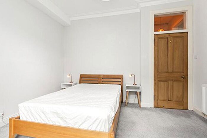 1 Bedroom Flat To Rent In Dean Street, Stockbridge, Edinburgh, EH4