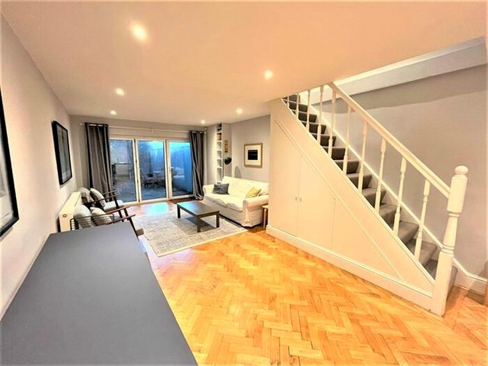 3 Bedroom Terraced House To Rent In Lyham Road, Brixton, London, Lambeth, SW2