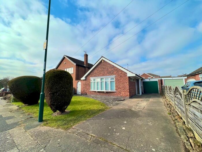2 Bedroom Bungalow To Rent In Humberston Road, Wollaton, NG8