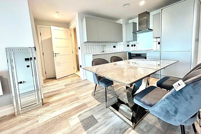 2 Bedroom Property To Rent In Warwick Street, Apex Lofts, B12
