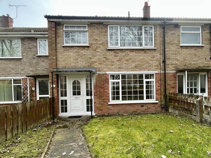 3 Bedroom Terraced House To Rent In Ripon Close, Scunthorpe, DN17