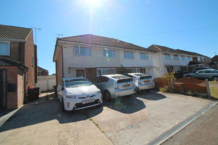 3 Bedroom Property To Rent In Parkway, Crawley, West Sussex., RH10