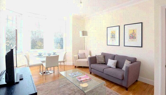 1 Bedroom Flat To Rent In Hamlet Gardens, Hammersmith, London, W6