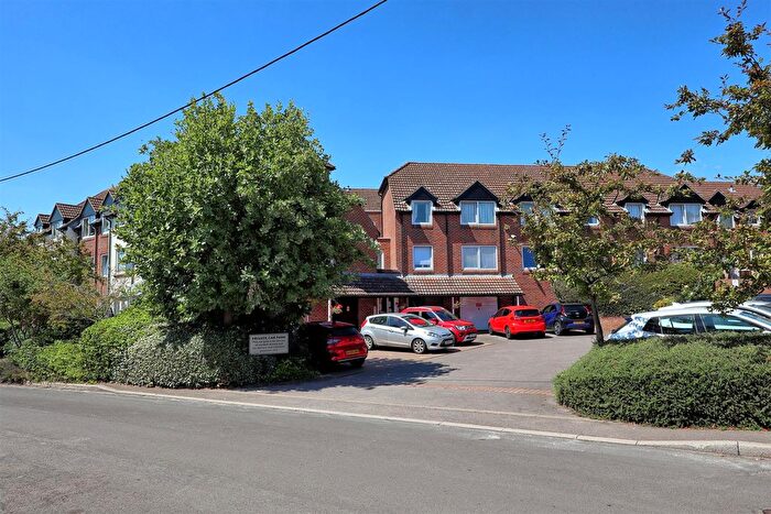 1 Bedroom Flat For Sale In Robinsbridge Road, Coggeshall, CO6