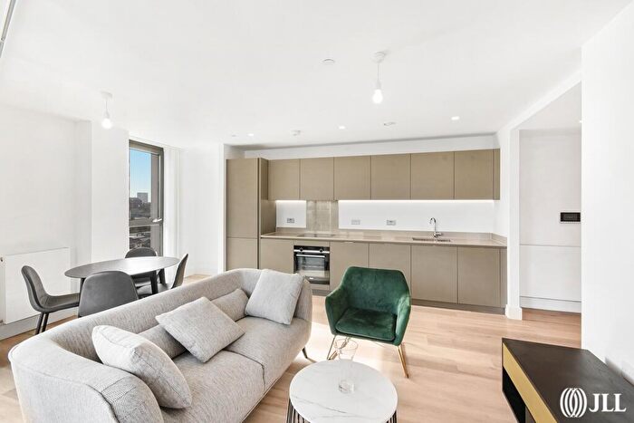 1 Bedroom Apartment To Rent In Corn House, Marshgate Lane London, E15