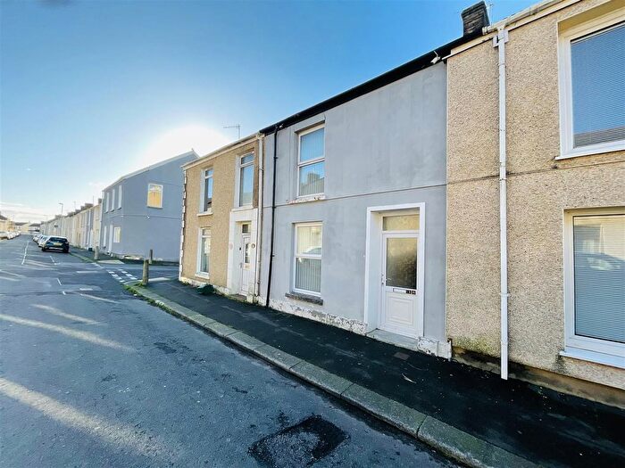 2 Bedroom Terraced House For Sale In Dillwyn Street, Llanelli, SA15