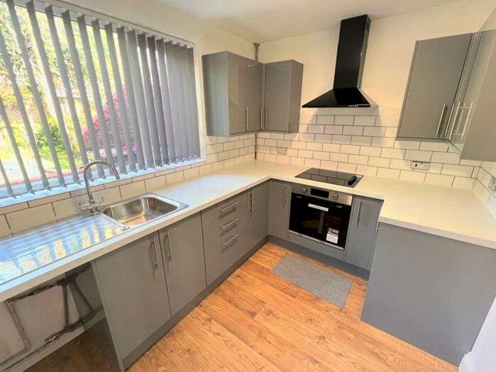 2 Bedroom End Of Terrace House To Rent In Horsham Street, Salford, M6