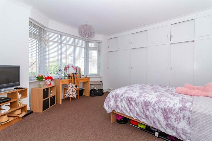 2 Bedroom Flat To Rent In Bath Road, Worthing, BN11