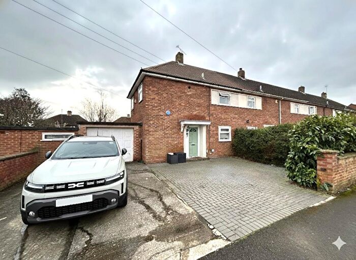 2 Bedroom End Of Terrace House For Sale In Broomfield, Chippenham, SN15