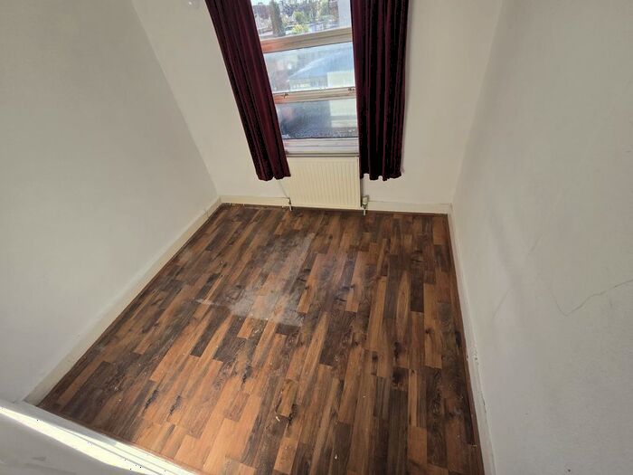 3 Bedroom Detached House To Rent In Shrewsbury Road, London, E7