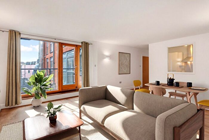 2 Bedroom Flat For Sale In Chalk Farm Road, London, NW1