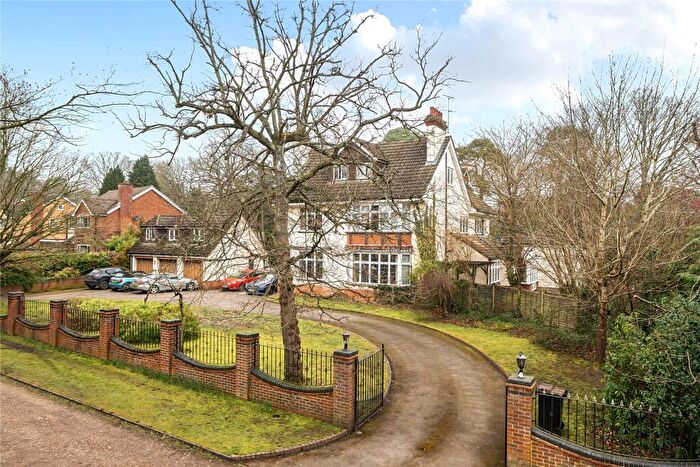 6 Bedroom Detached House For Sale In Pine Avenue, Camberley, Surrey, GU15