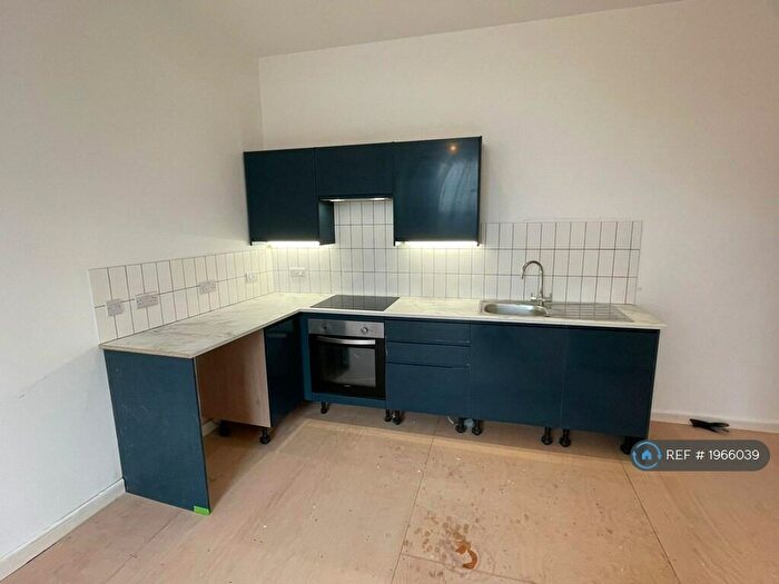 1 Bedroom Flat To Rent In Upper Kewstoke Road, Weston-Super-Mare, BS23