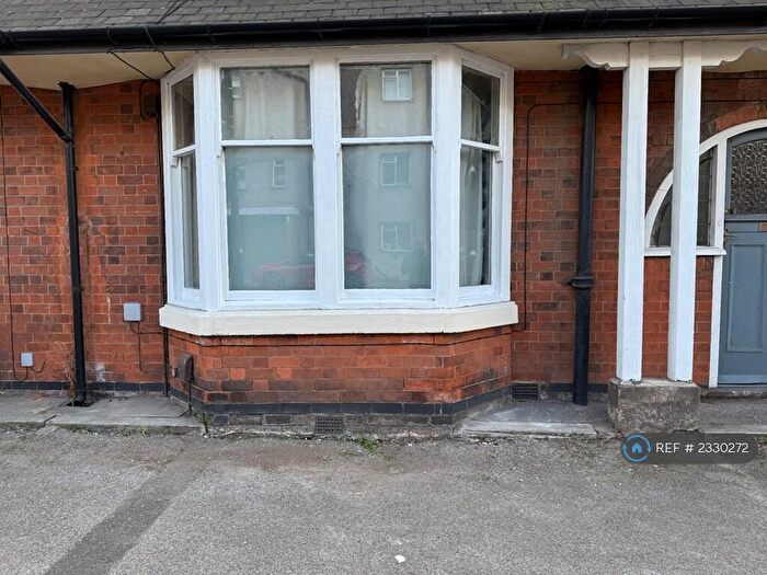 2 Bedroom Flat To Rent In Sherwood, Nottingham, NG5