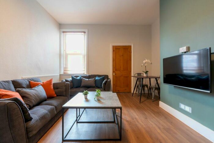 2 Bedroom Terraced House To Rent In Doncaster Road, Newcastle, NE2