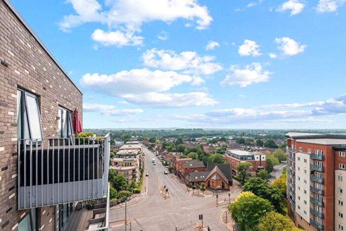 2 Bedroom Detached House For Sale In Windsor Road, Slough, SL1