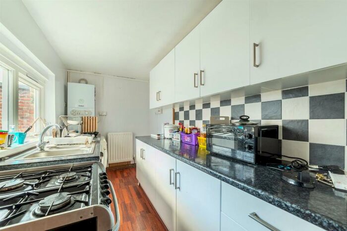 3 Bedroom Terraced House To Rent In - Stephenson Road, High Heaton, NE7