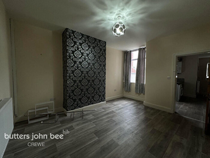 3 Bedroom Terraced House To Rent In Bedford Street, Crewe, CW2
