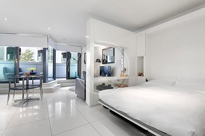 Apartment To Rent In Apt. Baltimore Wharf, E14