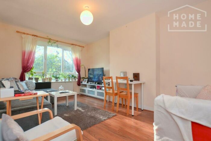 1 Bedroom Flat To Rent In Strongbow Crescent Eltham, SE9