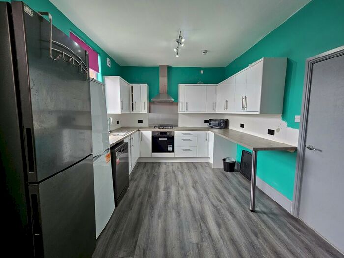 6 Bedroom Flat To Rent In A Clemens Street, Leamington Spa, CV31