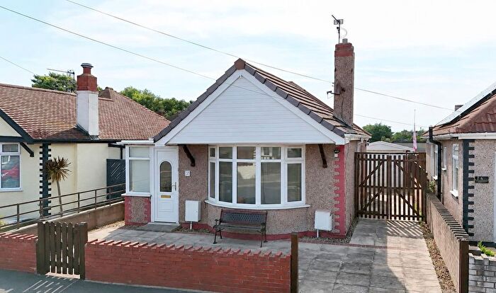 2 Bedroom Bungalow For Sale In Garford Road, Rhyl, LL18