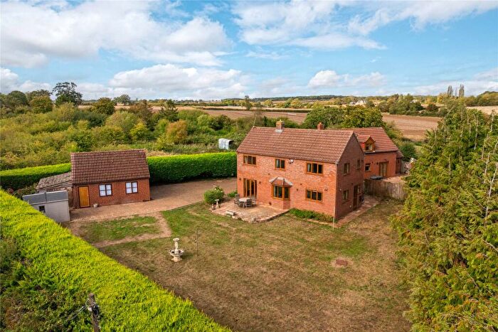 4 Bedroom Detached House For Sale In Northampton Road, Lavendon, Olney, Buckinghamshire, MK46