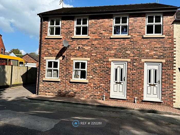 2 Bedroom Flat To Rent In Church Street, Sandbach, CW11