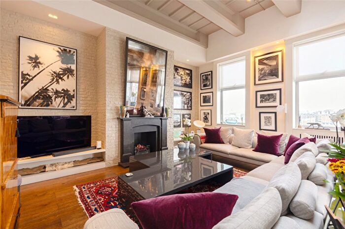 3 Bedroom Flat To Rent In The Piper Building, London, SW6