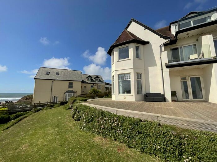 3 Bedroom Apartment To Rent In Crooklets, Bude, EX23