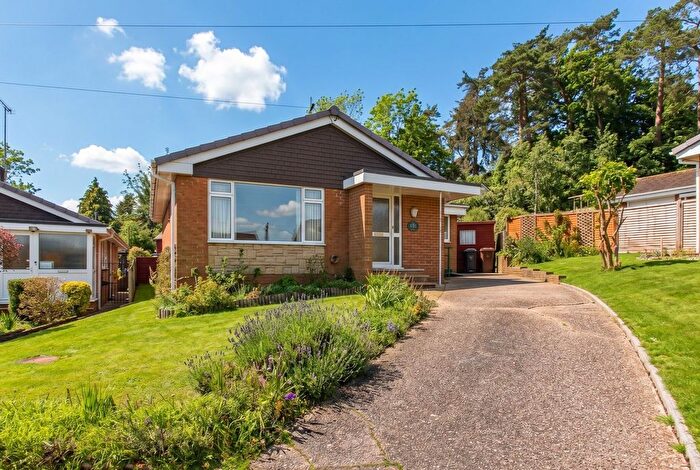 3 Bedroom Detached Bungalow For Sale In Creedy Road, Crediton, EX17