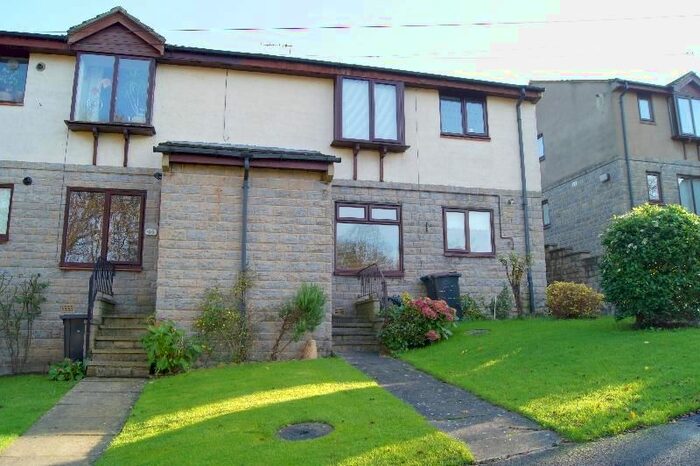 2 Bedroom Flat To Rent In Oakdale Glen, Harrogate, North Yorkshire, Uk, HG1