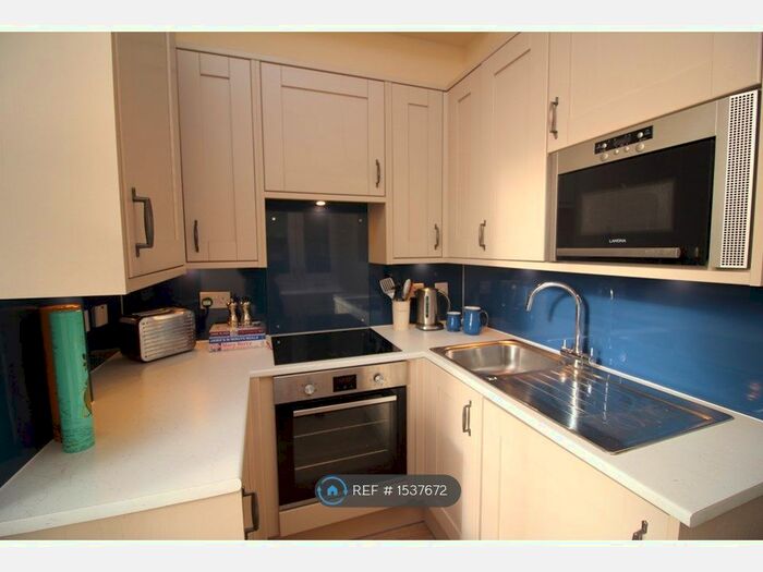 1 Bedroom Flat To Rent In Raeburn Place, Edinburgh, EH4