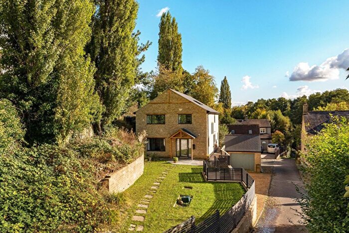 4 Bedroom Detached House For Sale In Paganhill, Stroud, GL5