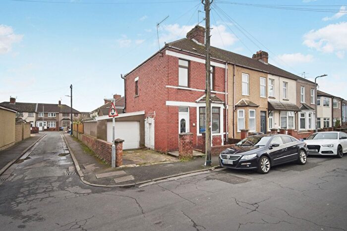 3 Bedroom End Terrace House To Rent In Collingwood Road, Newport, NP19